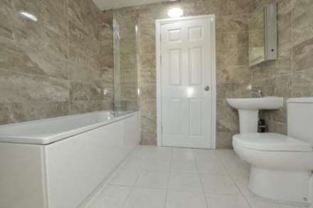 Staines Road, Hounslow, Image 5