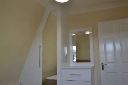 Staines Road, Hounslow, Image 7