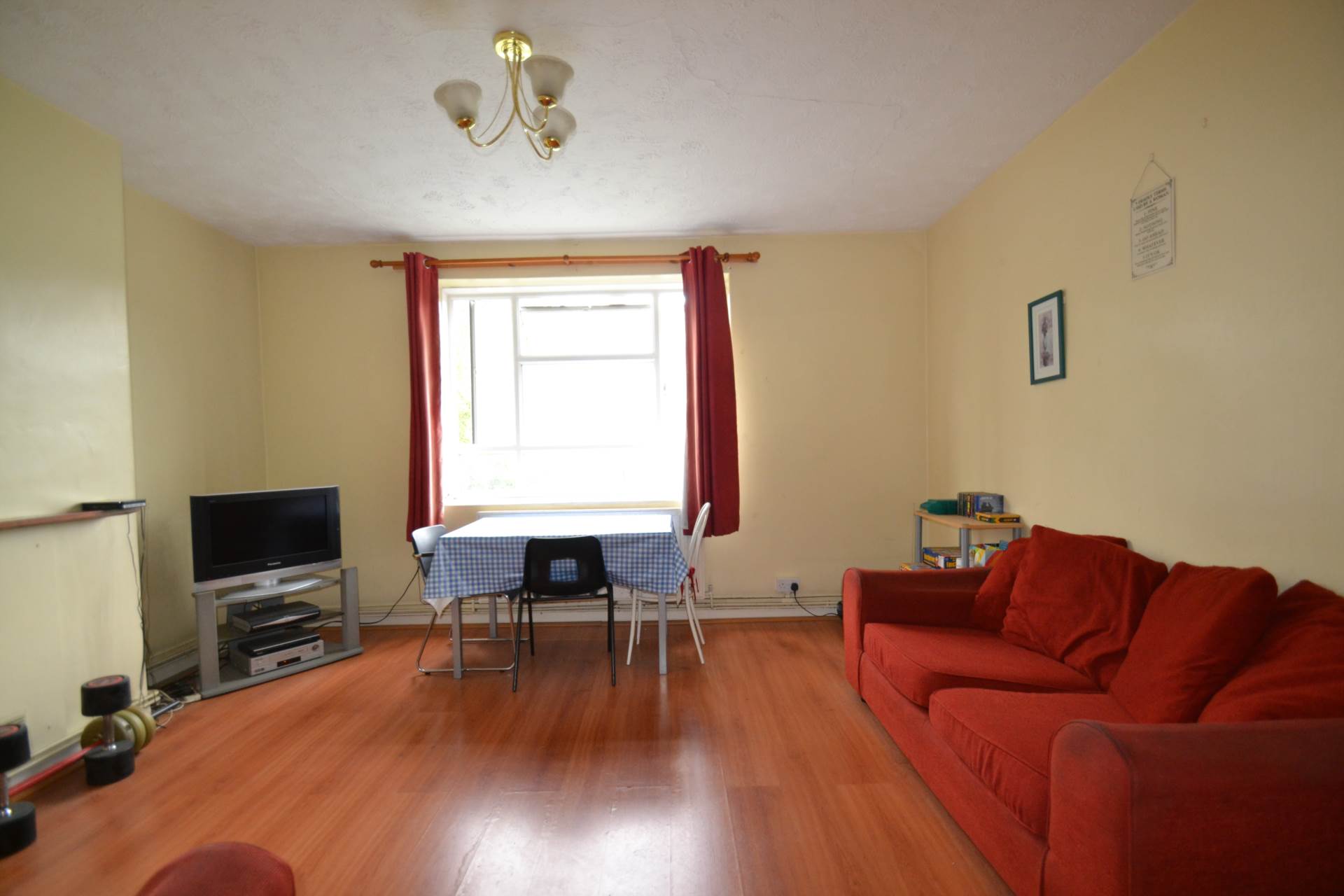 Lawrence Close, White City, Image 2