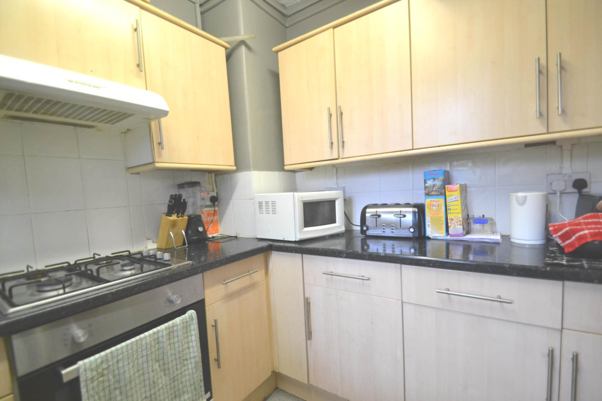 Lawrence Close, White City, Image 3