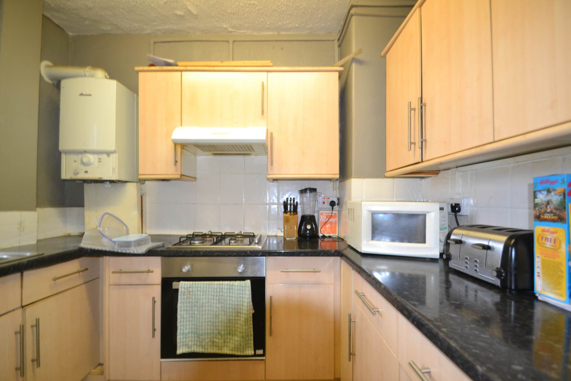 Lawrence Close, White City, Image 4