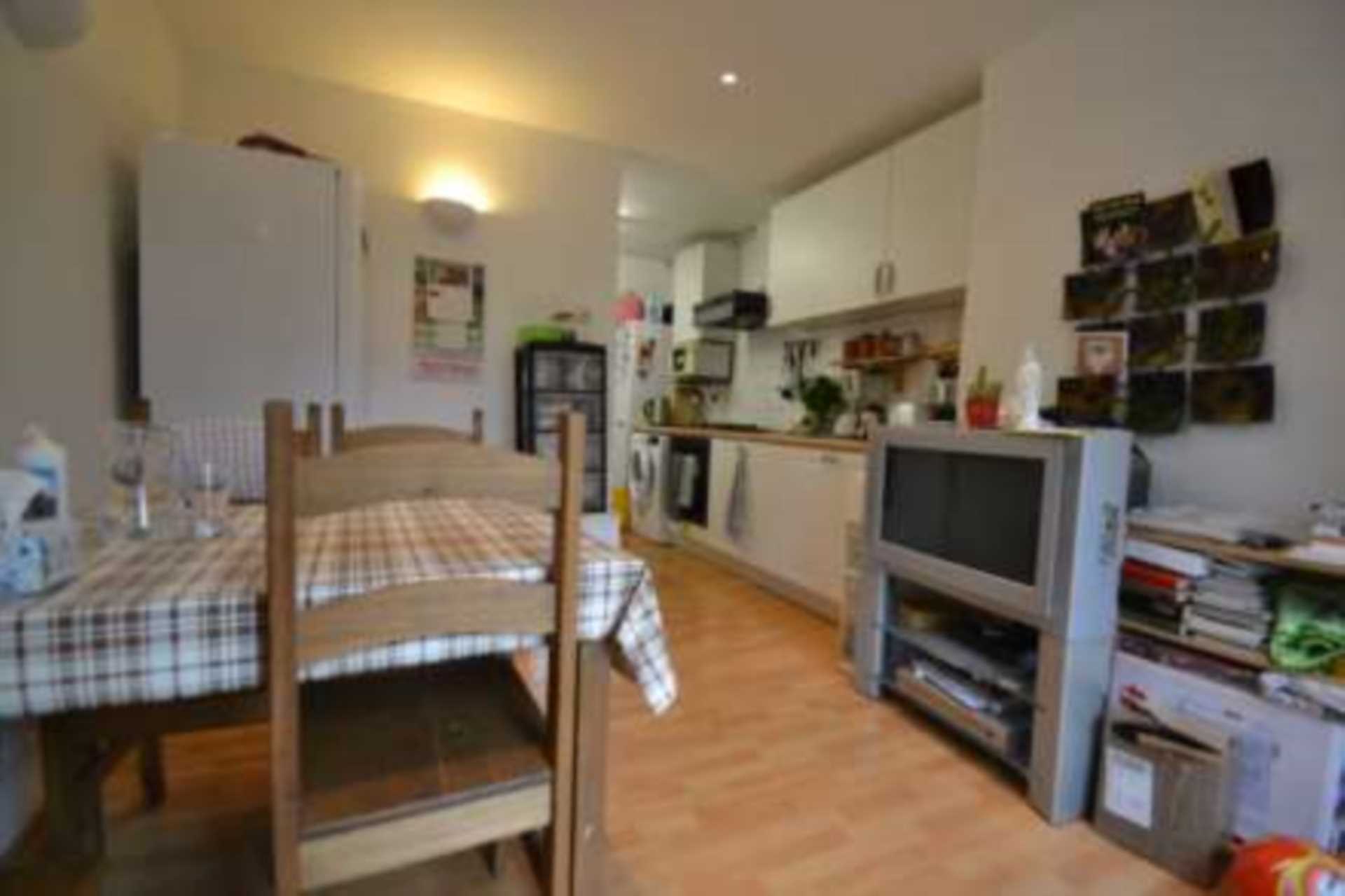 Drayton Avenue, West Ealing, Image 2