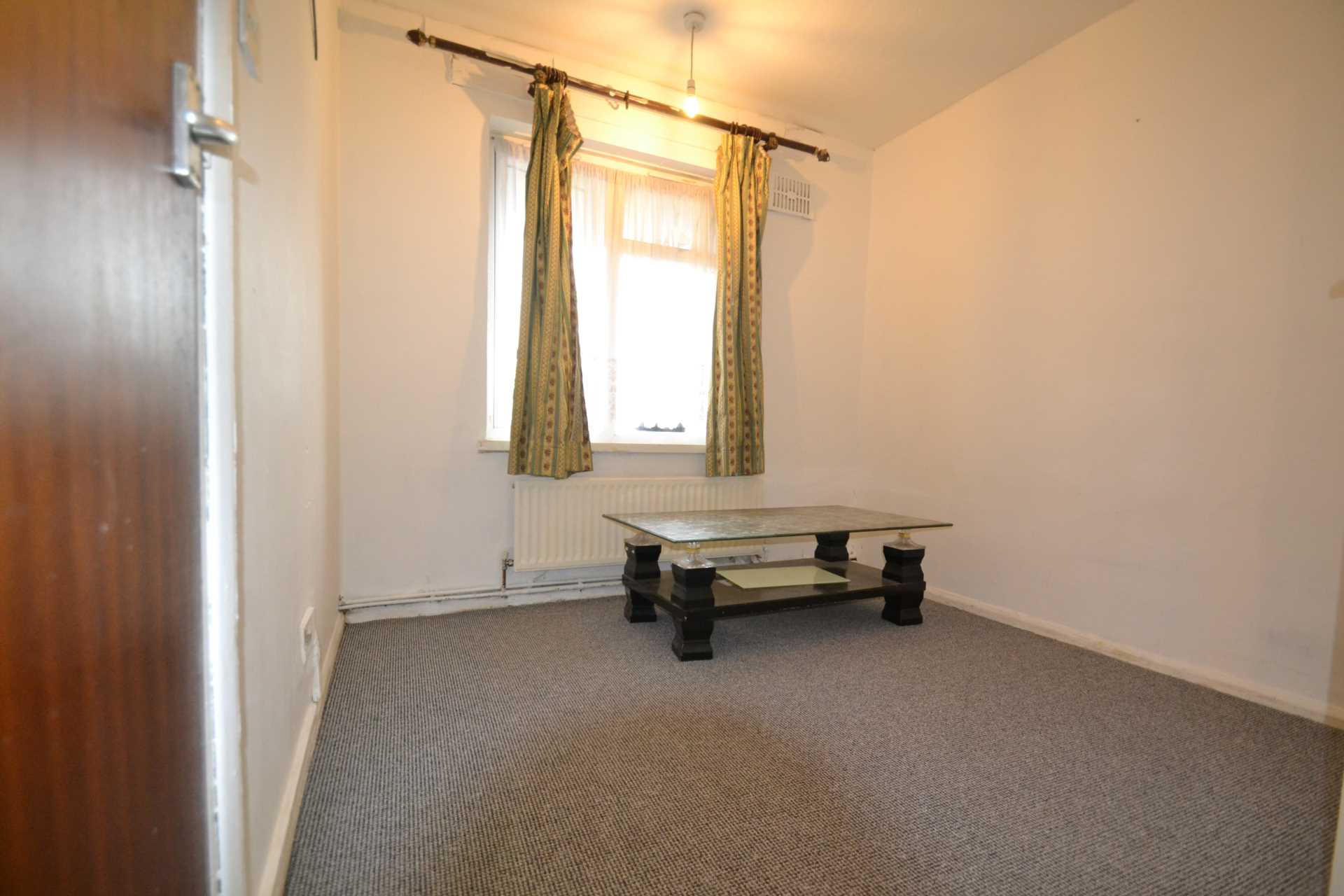 Cranleigh Gardens, Southall, Image 11
