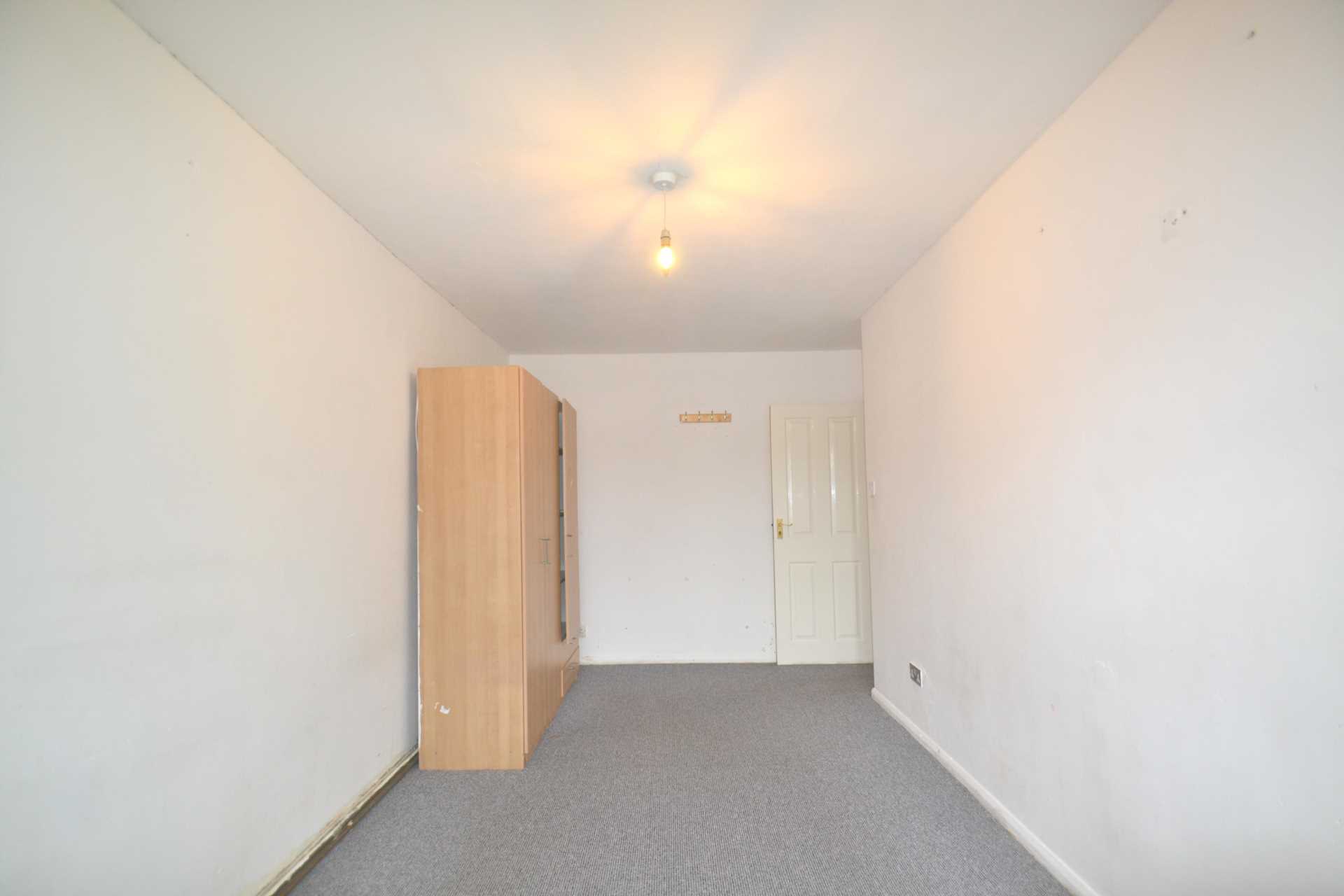 Cranleigh Gardens, Southall, Image 16