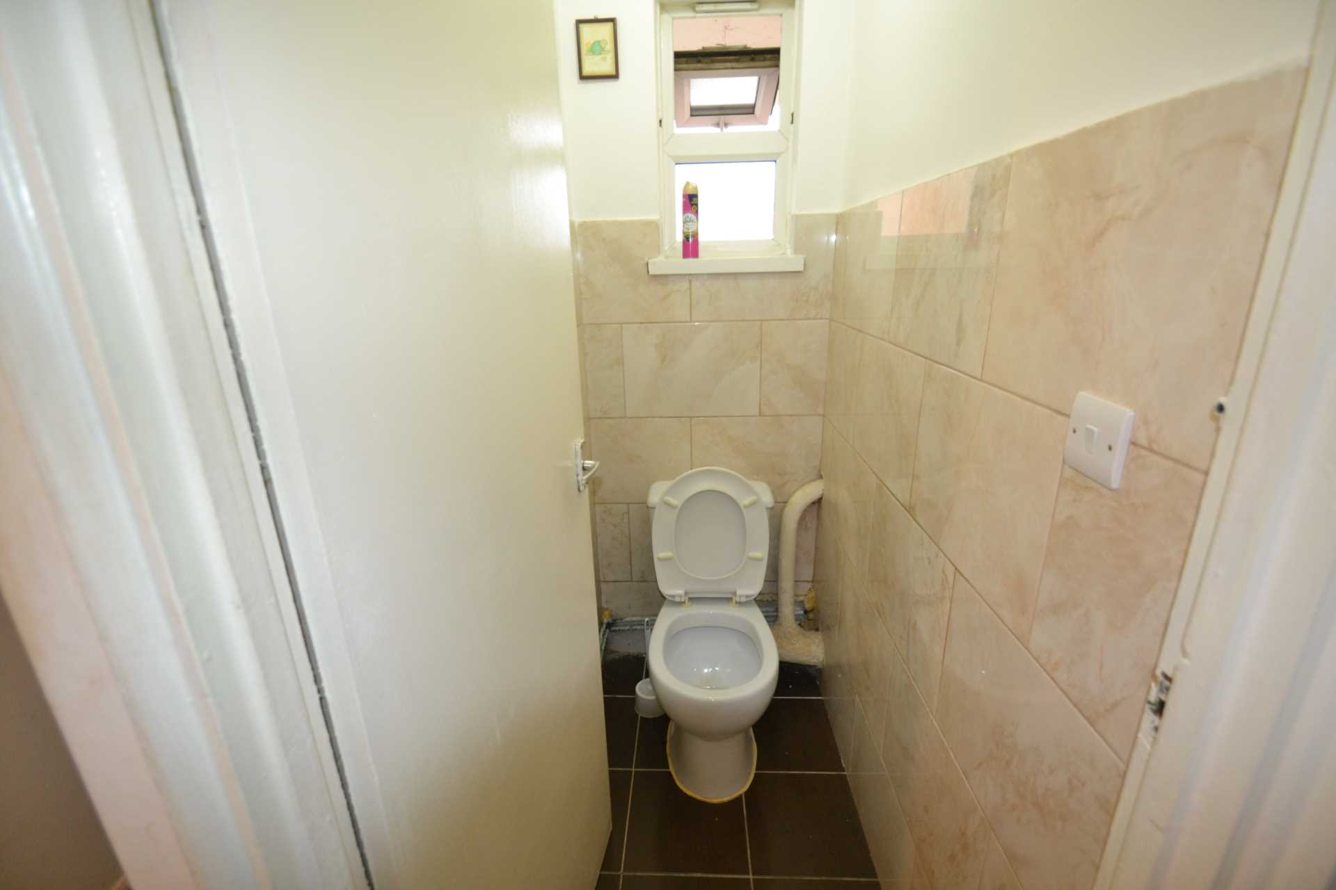 Cranleigh Gardens, Southall, Image 6