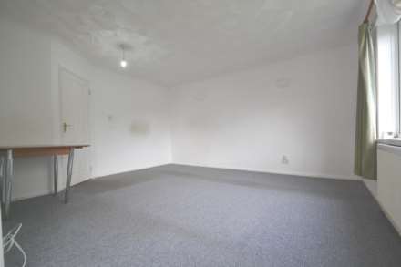 Cranleigh Gardens, Southall, Image 10