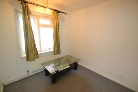 Cranleigh Gardens, Southall, Image 12