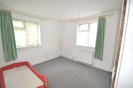 Cranleigh Gardens, Southall, Image 13