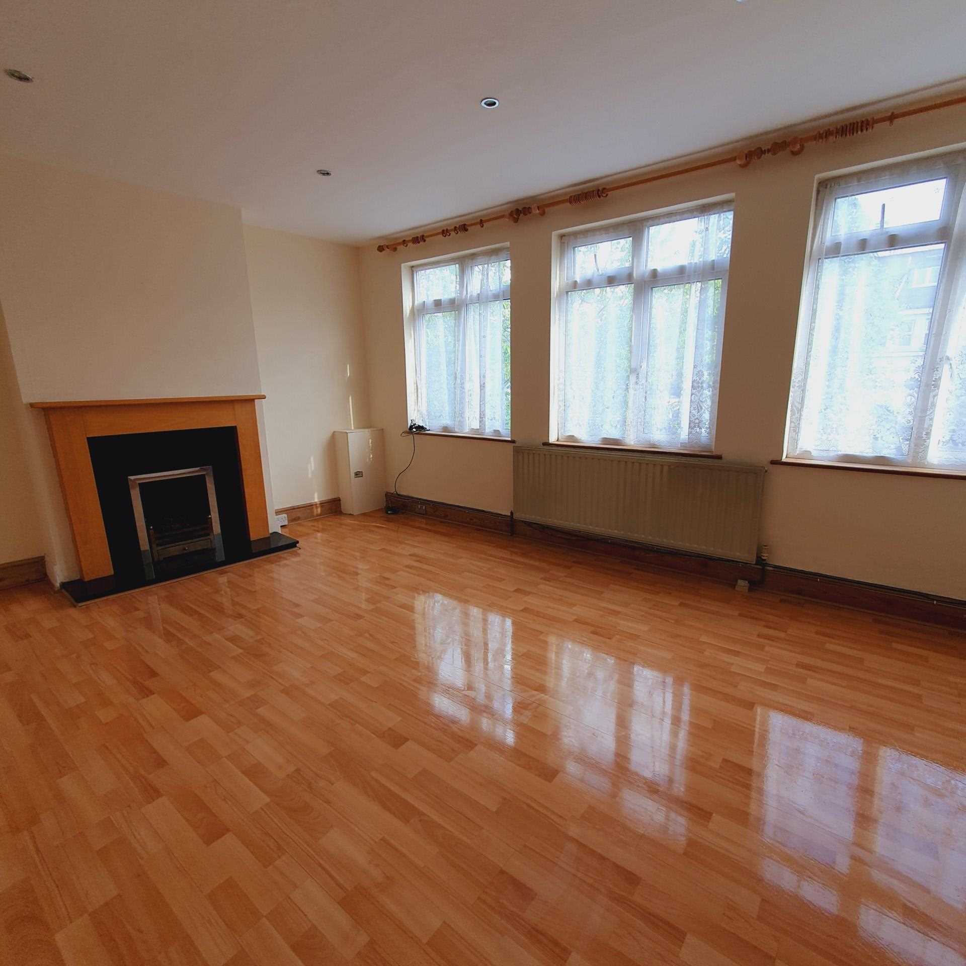 Ruislip Road East, Greenford, Image 3