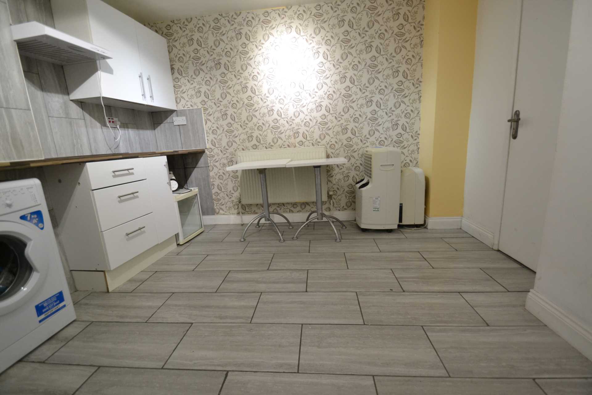 Boston Road, Hanwell, Image 15