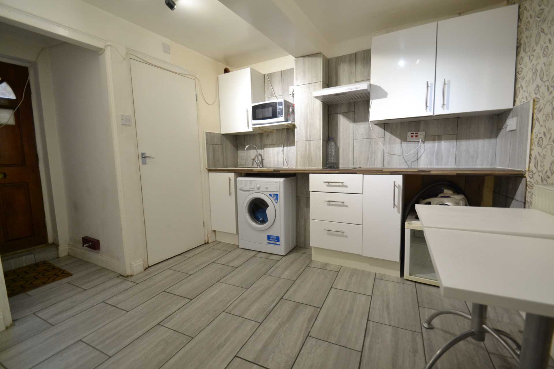 Boston Road, Hanwell, Image 9