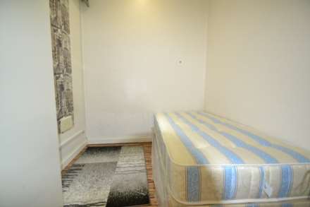 Boston Road, Hanwell, Image 7
