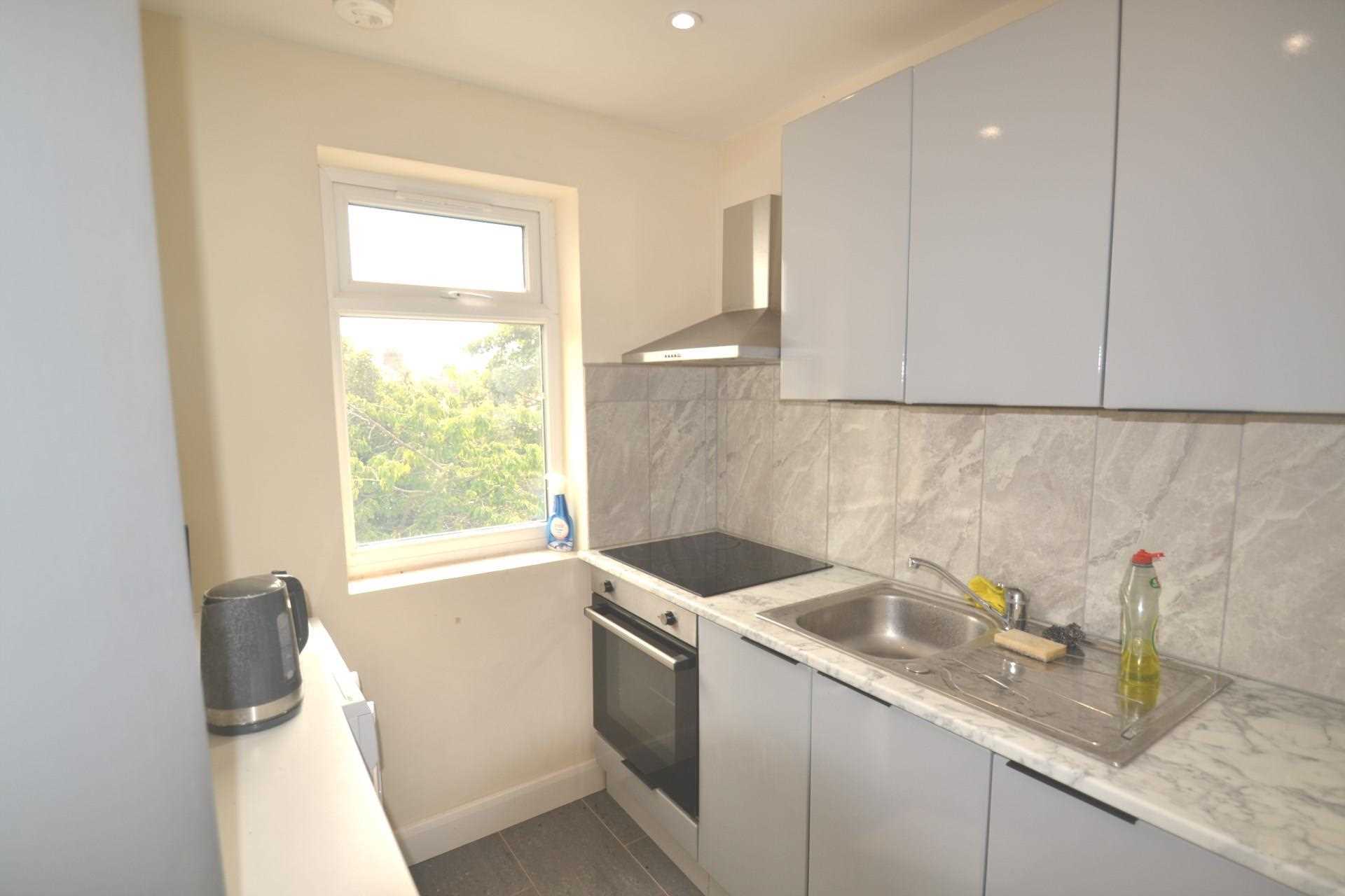 Empire Road, Greenford, Image 5