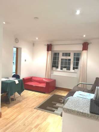 Currey Road, Greenford, Image 2