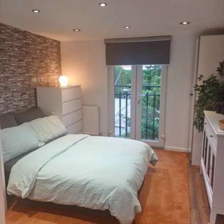 Property For Rent Hathaway Gardens, West Ealing, London