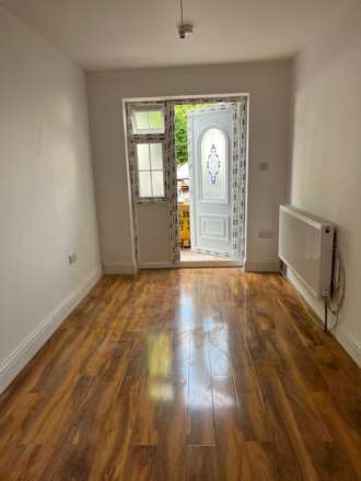 Lady Margret Road, Southall, Image 3