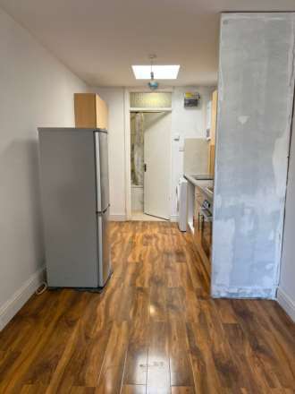 Lady Margret Road, Southall, Image 4