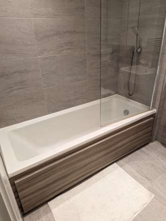 Jasmin House, lismore Boulevard, Colindale, Image 13