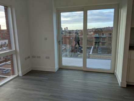 Jasmin House, lismore Boulevard, Colindale, Image 3