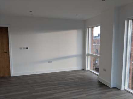 Jasmin House, lismore Boulevard, Colindale, Image 5