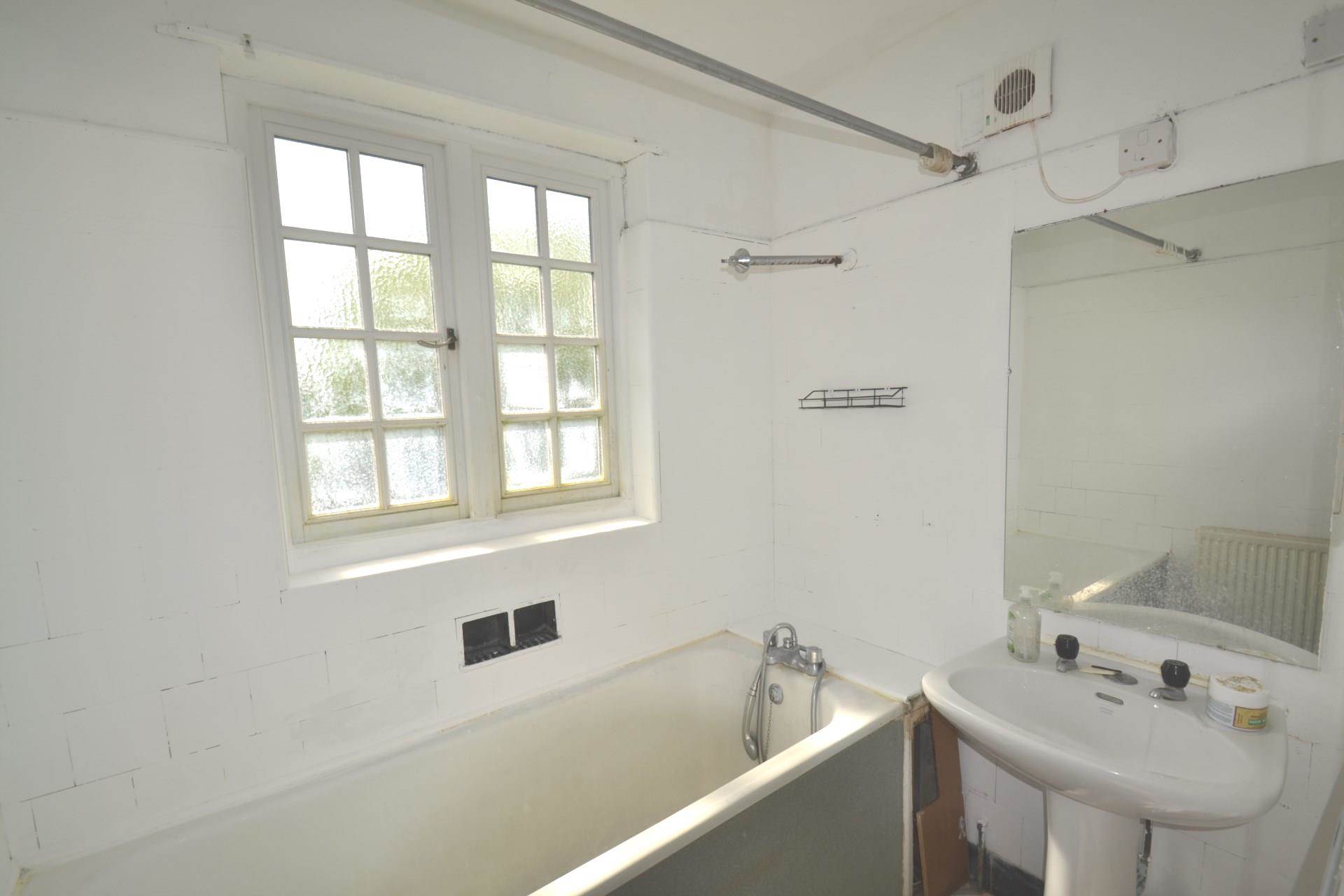 Barn Way, Brent, Image 11