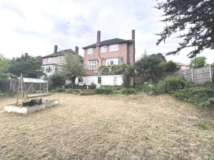 Barn Way, Brent, Image 13