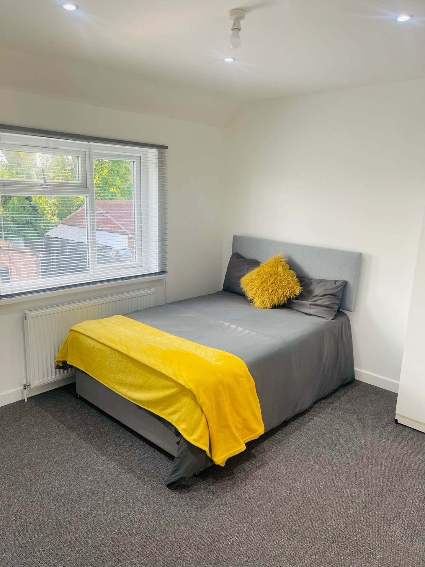 Berkeley Waye, Hounslow, Image 4