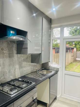 Berkeley Waye, Hounslow, Image 6