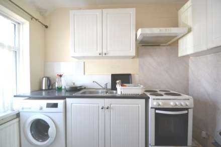 Drew Gardens, Greenford, Image 4