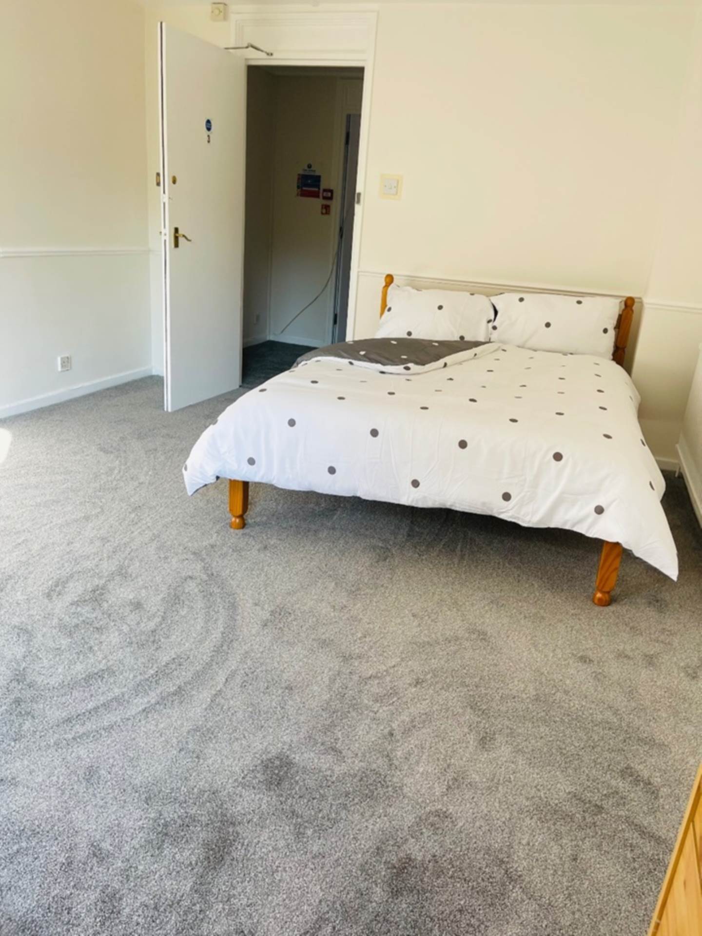 Curran Close, Uxbridge, Image 6