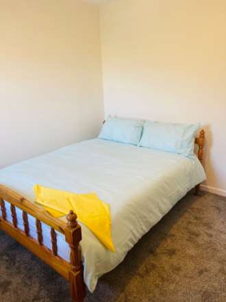 Curran Close, Uxbridge, Image 2