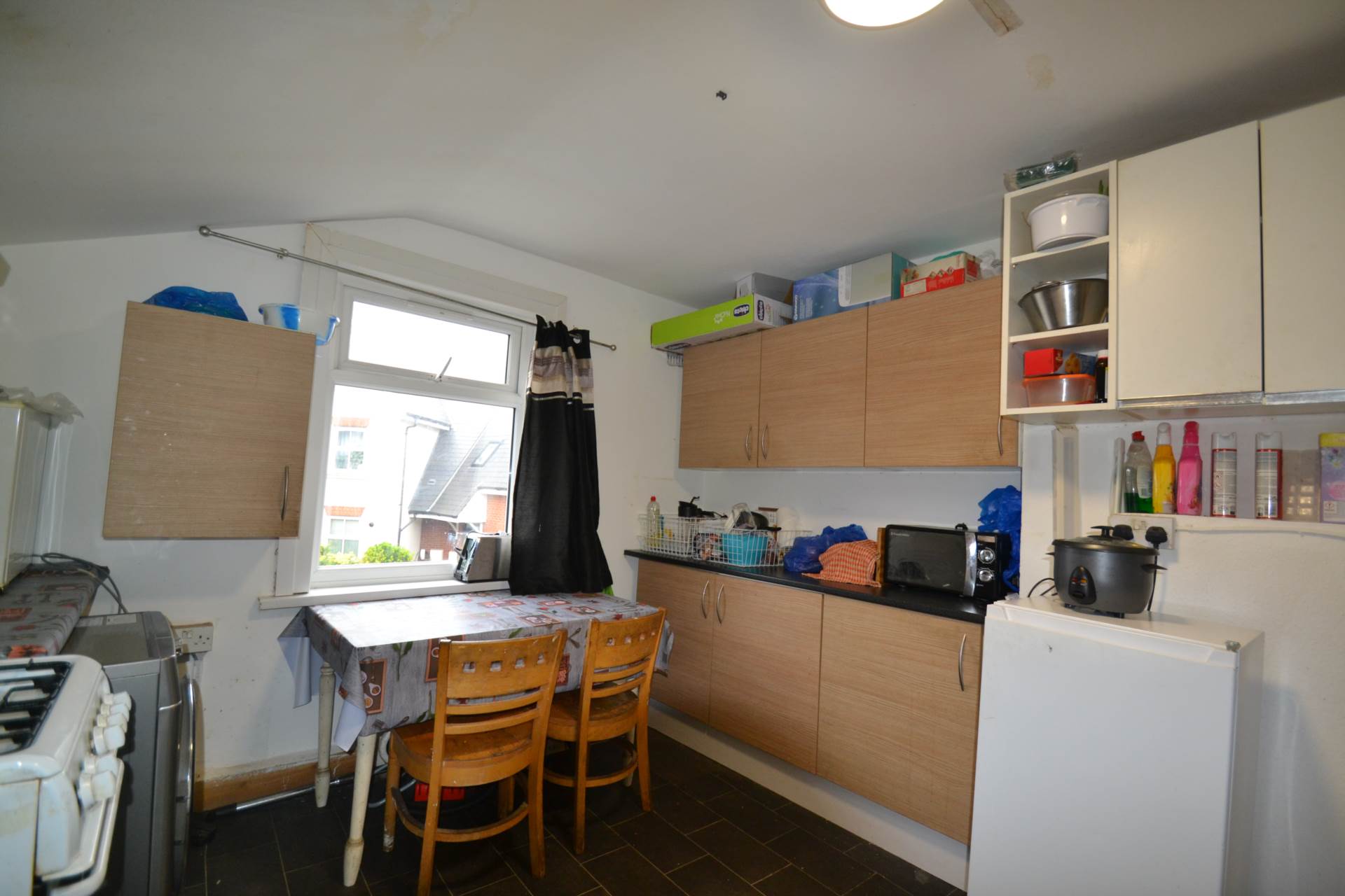 Uxbridge Road, Hanwell, Image 4