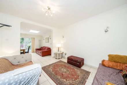 5 Bedroom Semi-Detached, Park Road, Feltham