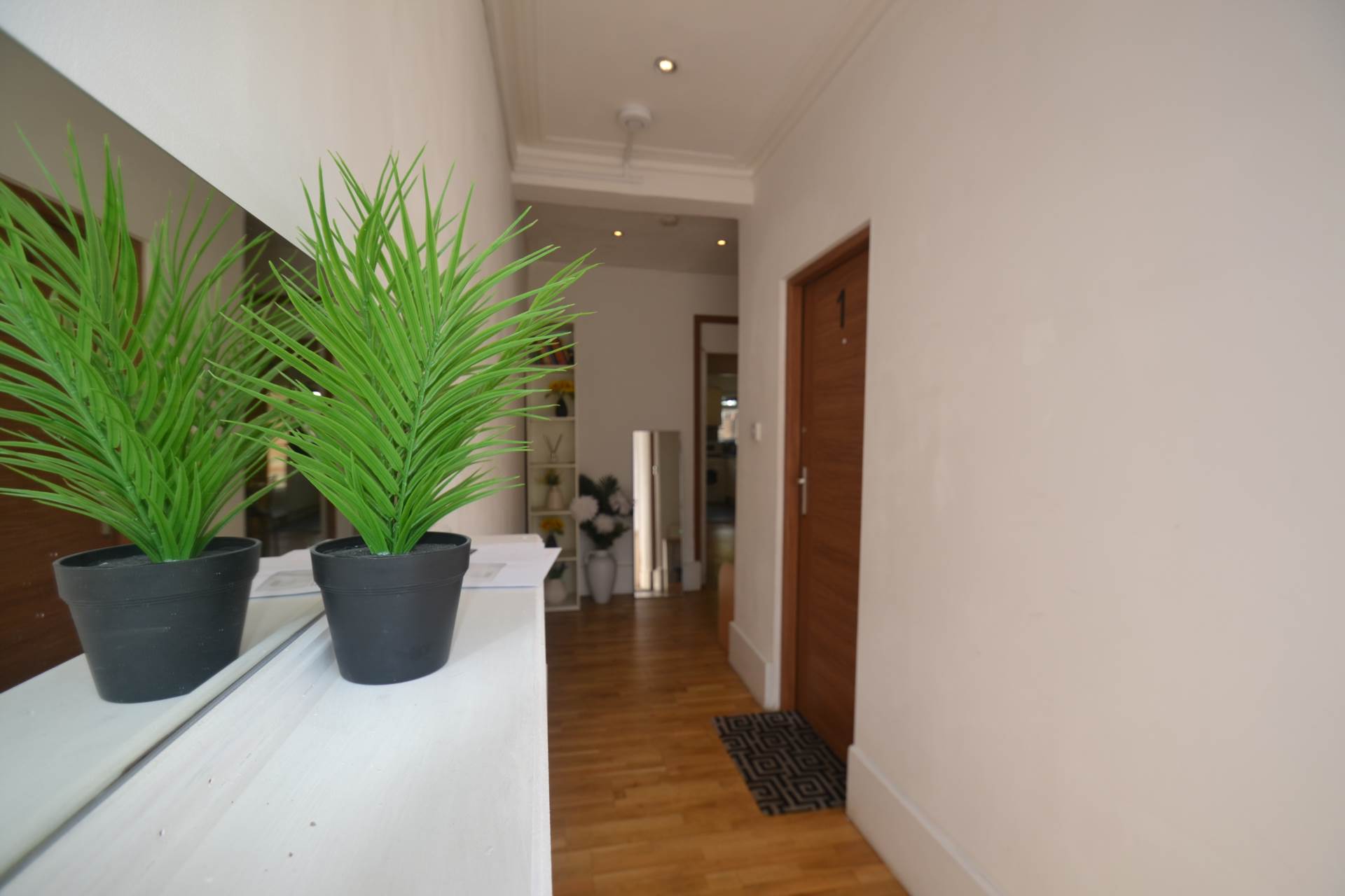 Drayton Gardens, West Ealing, Image 8