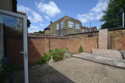 Drayton Gardens, West Ealing, Image 22