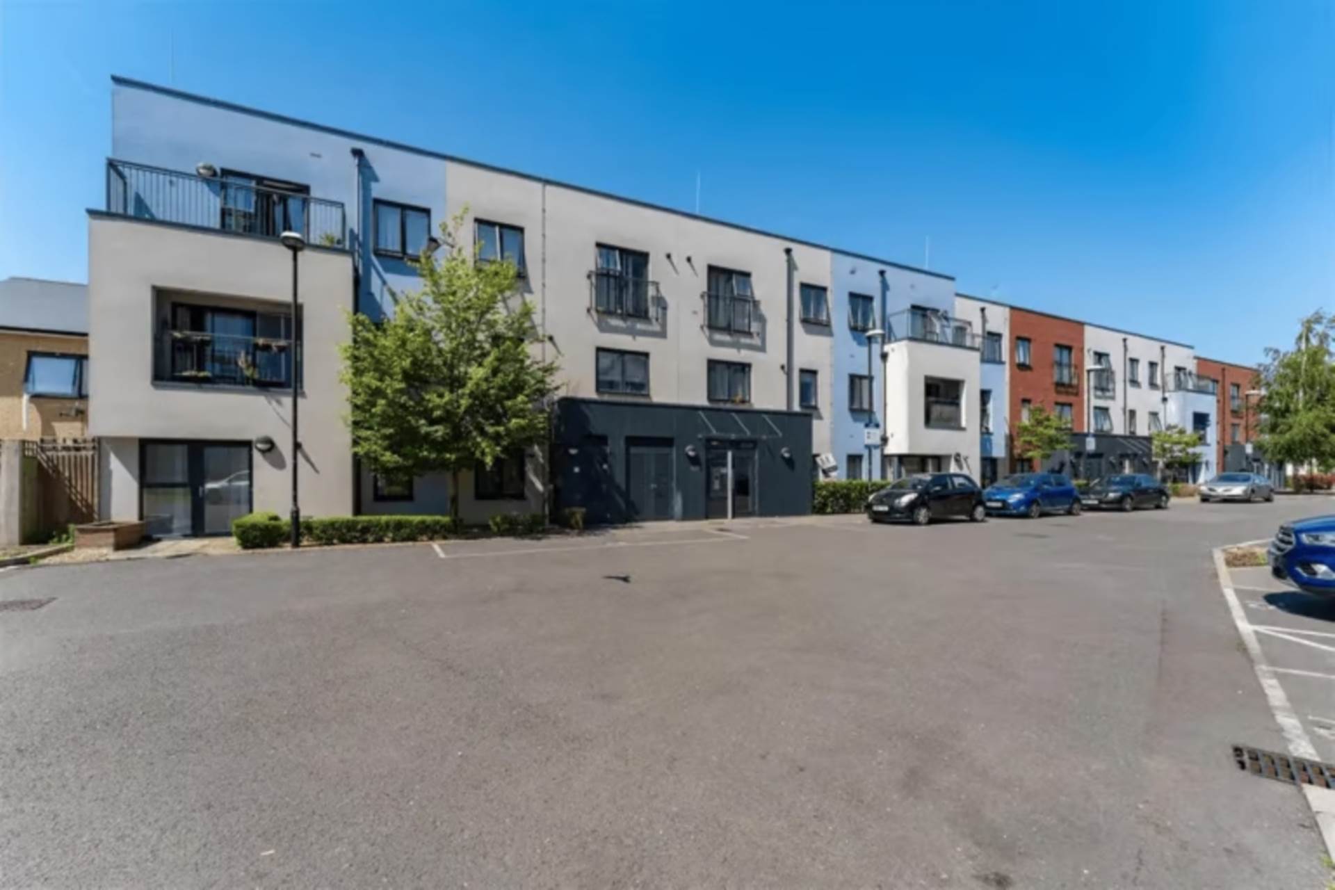 Salisbury Road, Southall, Image 9