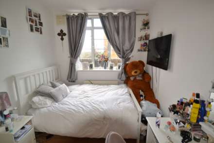 Argyle Road, London, Image 19