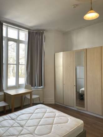 Chiswick, Image 6