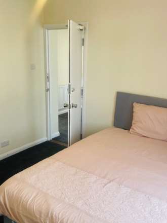 1 Bedroom House Share, Hayes