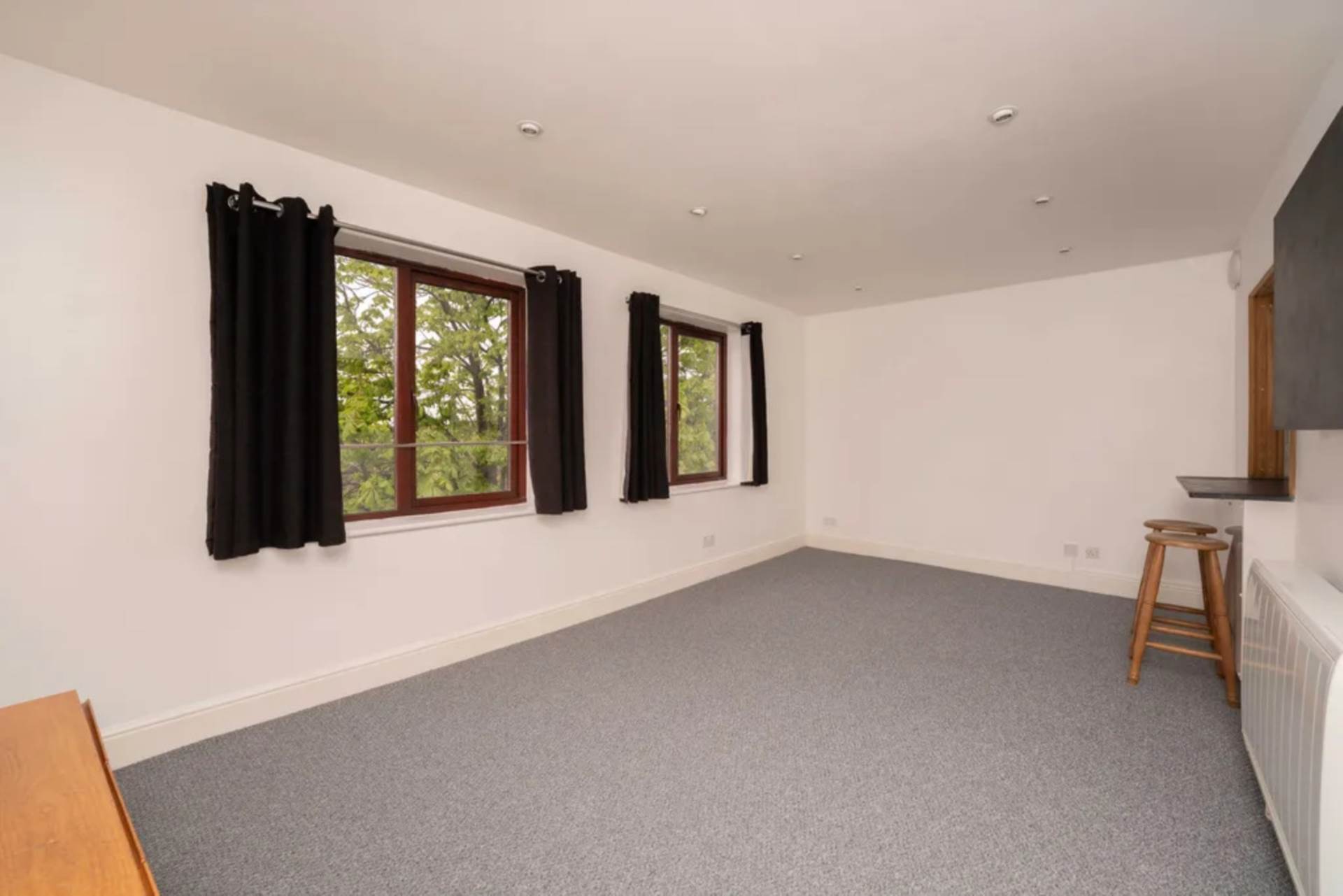 Comer Crescent, Southall, Image 9