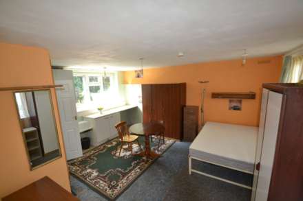 Felborn Road, Greenford, Image 4