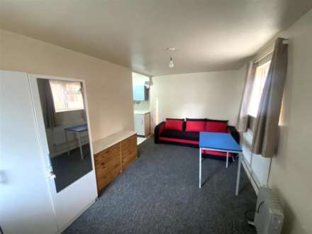 Felborn Road, Greenford, Image 8