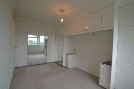 Union Way, Northolt, Image 7