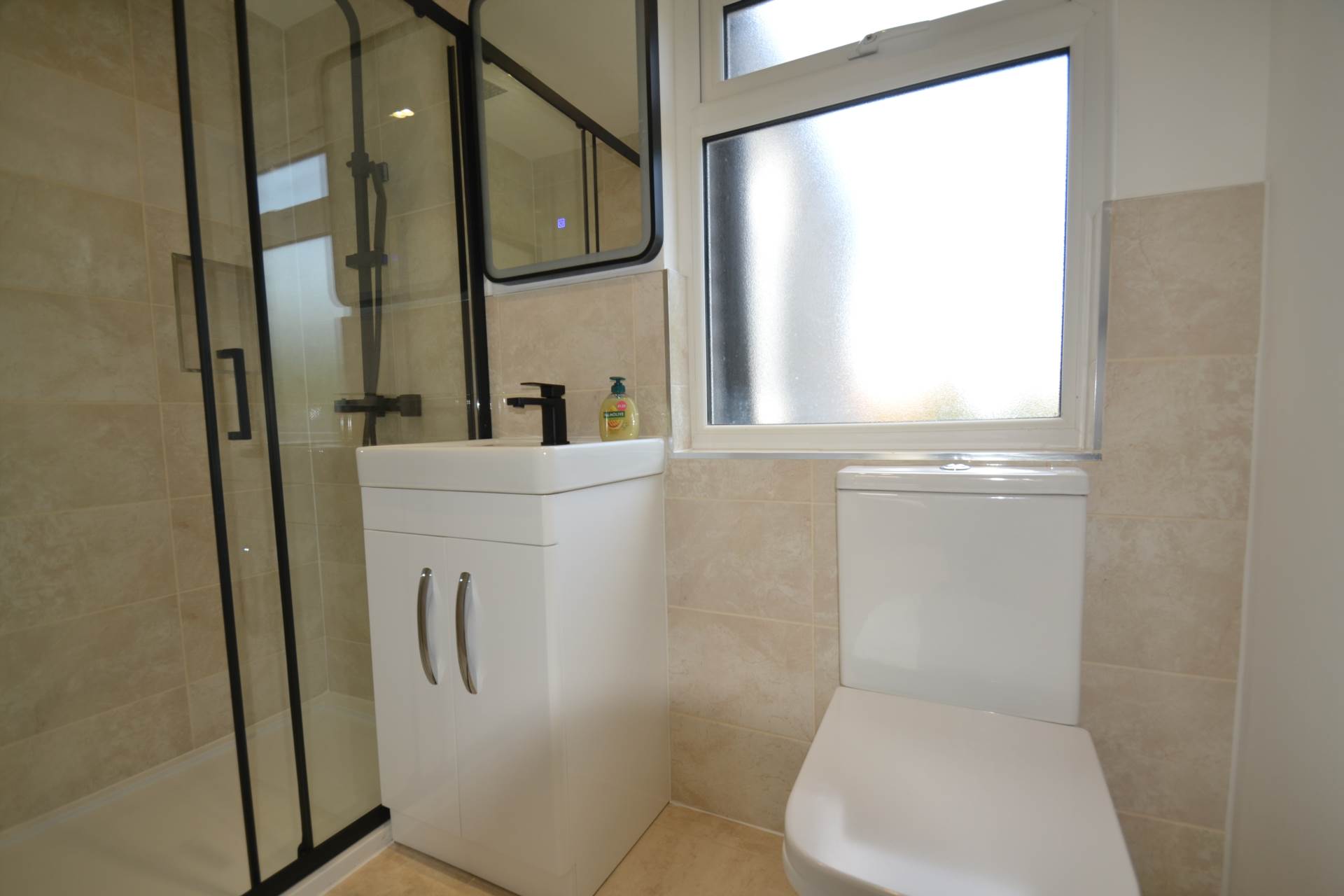 Framfield Road, Room 3, Image 5