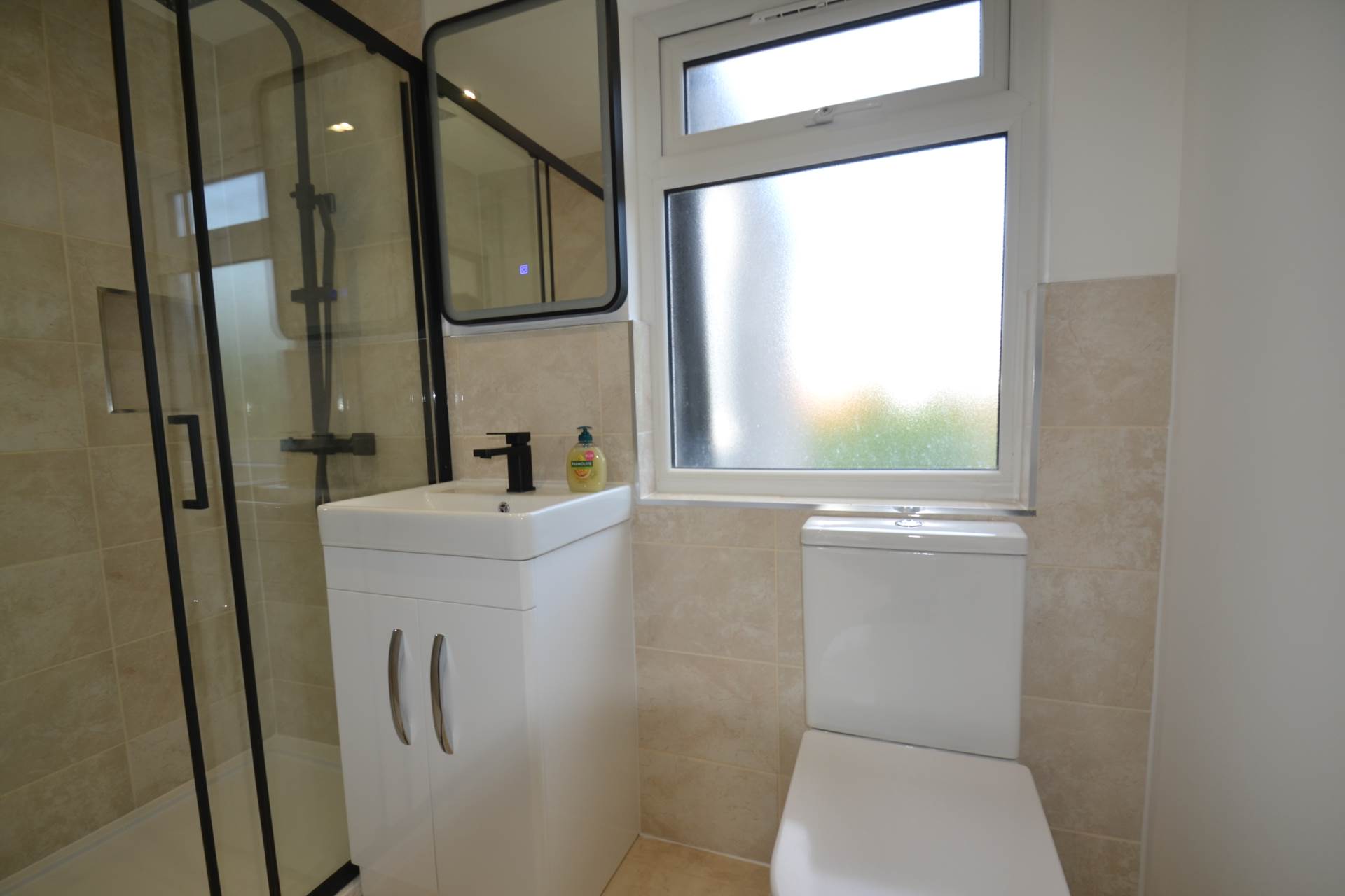 Framfield Road, Room 3, Image 6