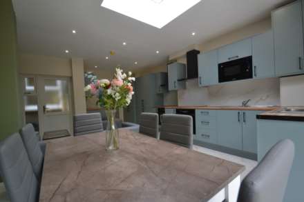 Framfield Road, Room 3, Image 2