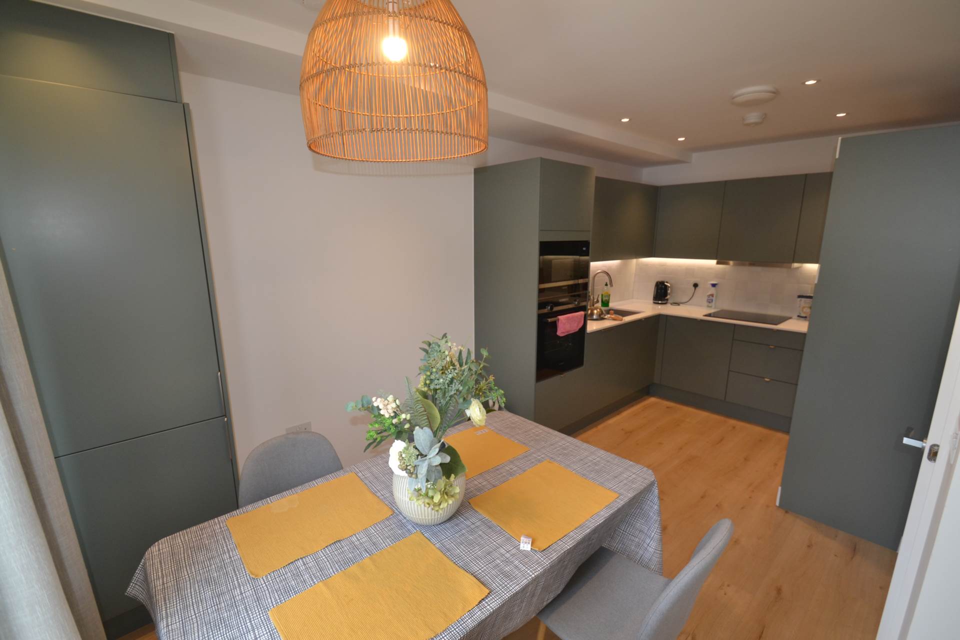Felix Road, London, Image 1