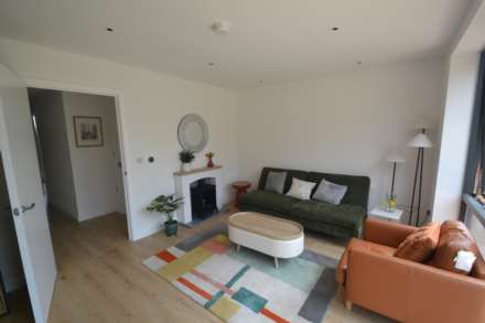 Felix Road, London, Image 3