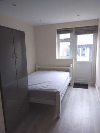 Empire Road, Perivale, Image 1