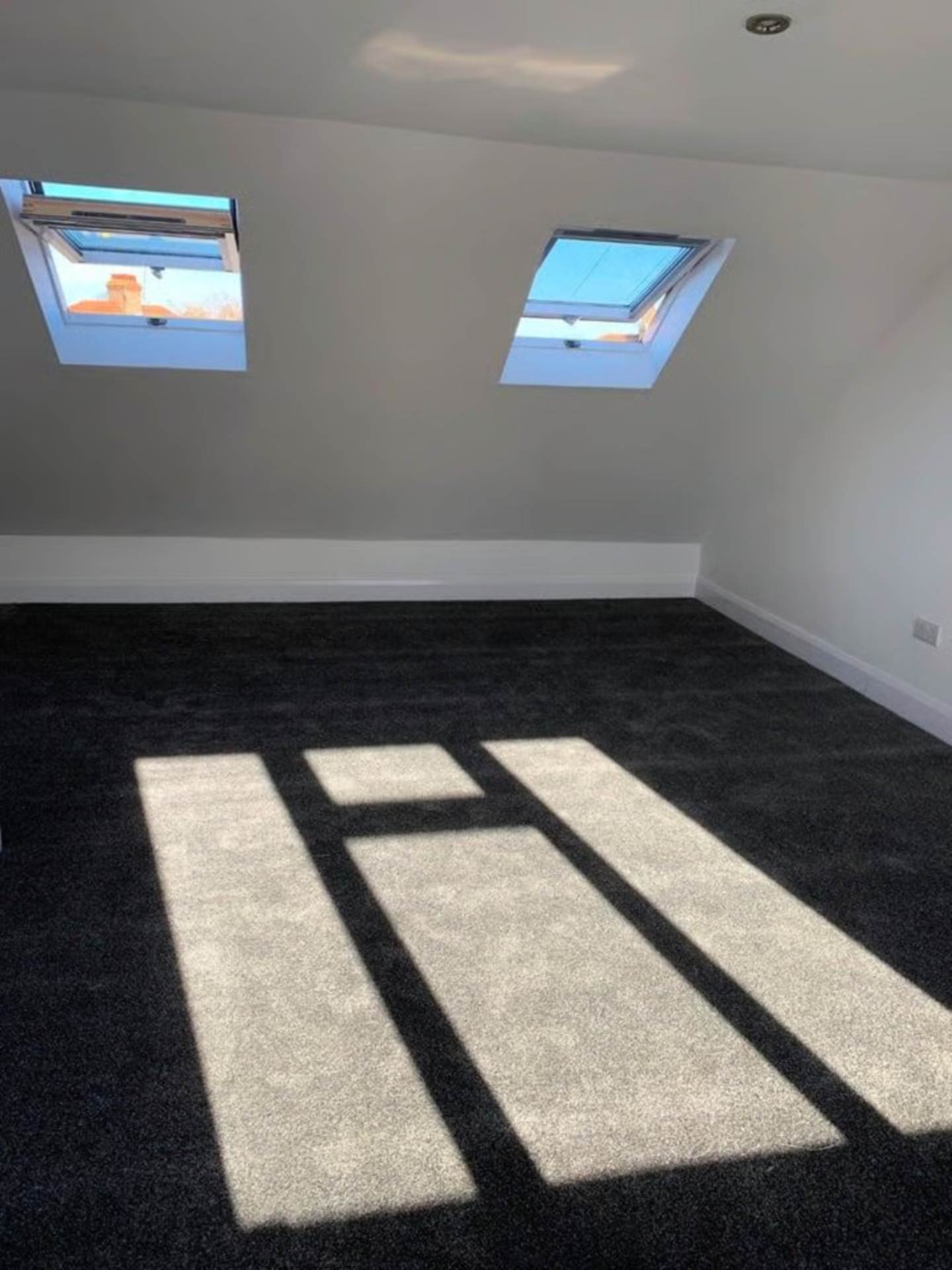 Spring Grove Crescent, Hounslow, Image 4